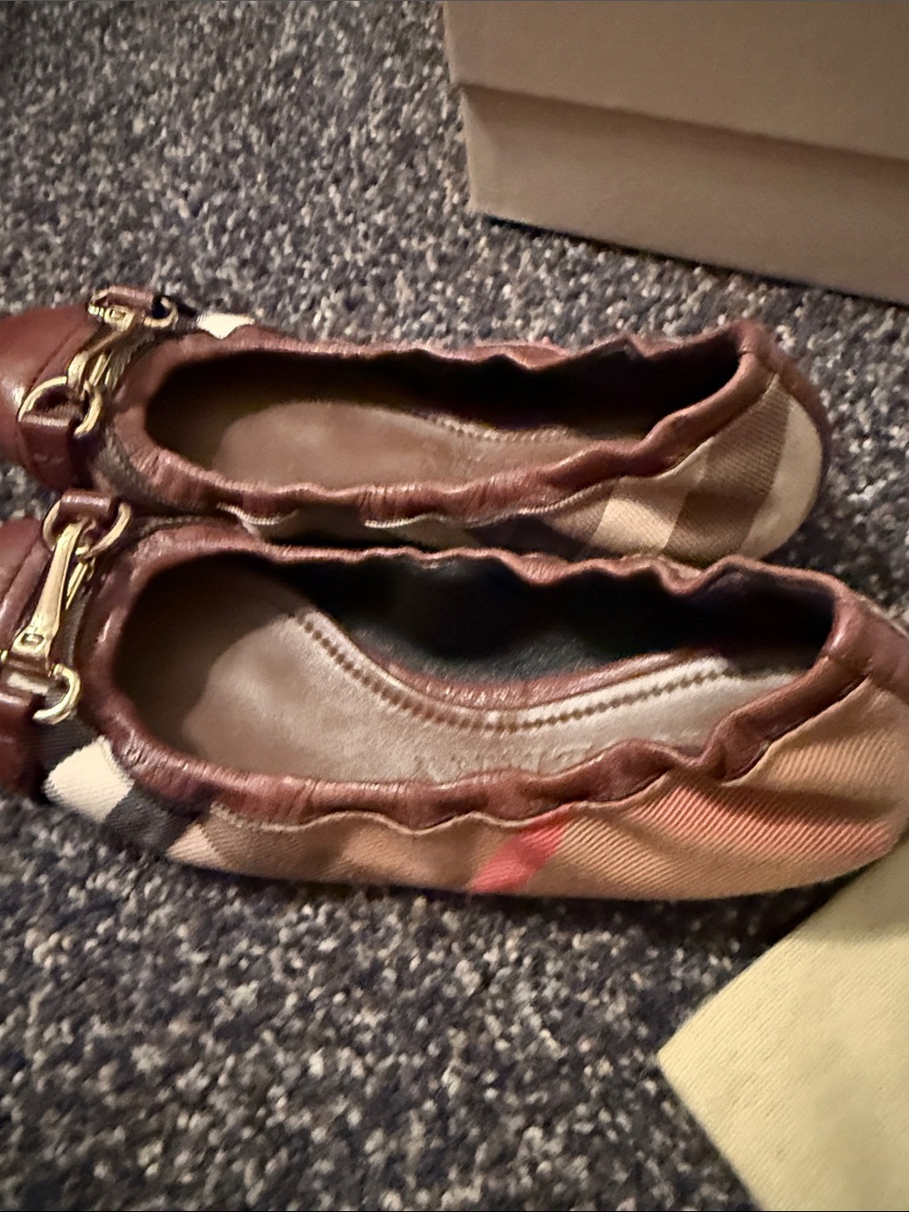 Burberry Brown Leather Ballet Flats with Signature Check and Gold-Tone Bit - Picture 3 of 6
